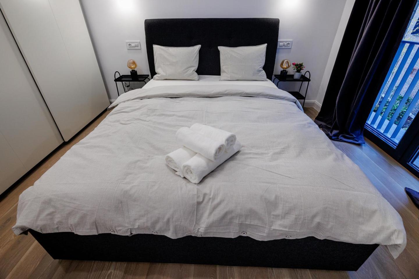 בוקרשט The Corner Luxe Apartment מראה חיצוני תמונה