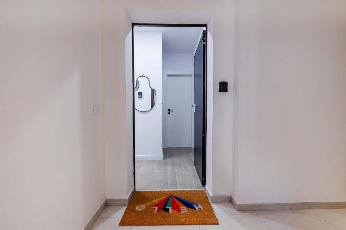 בוקרשט The Corner Luxe Apartment מראה חיצוני תמונה